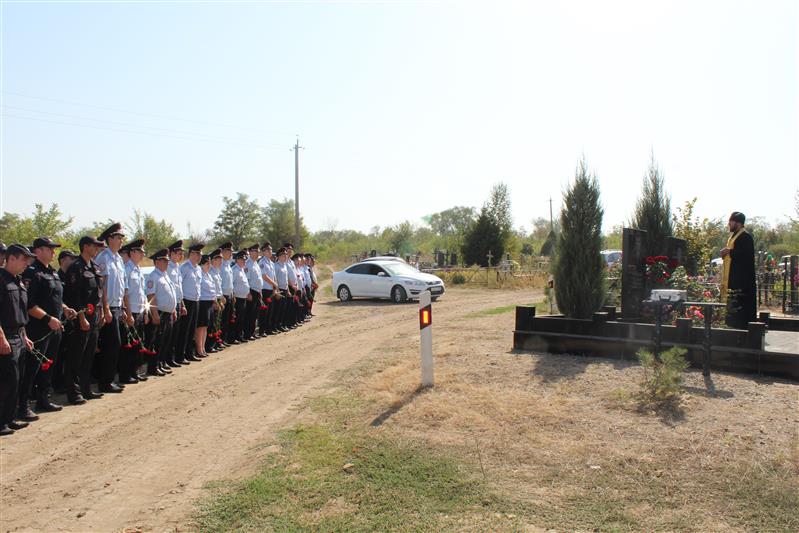 В Ростовской области почтили память сотрудников вневедомственной охраны, погибших при исполнении служебного долга