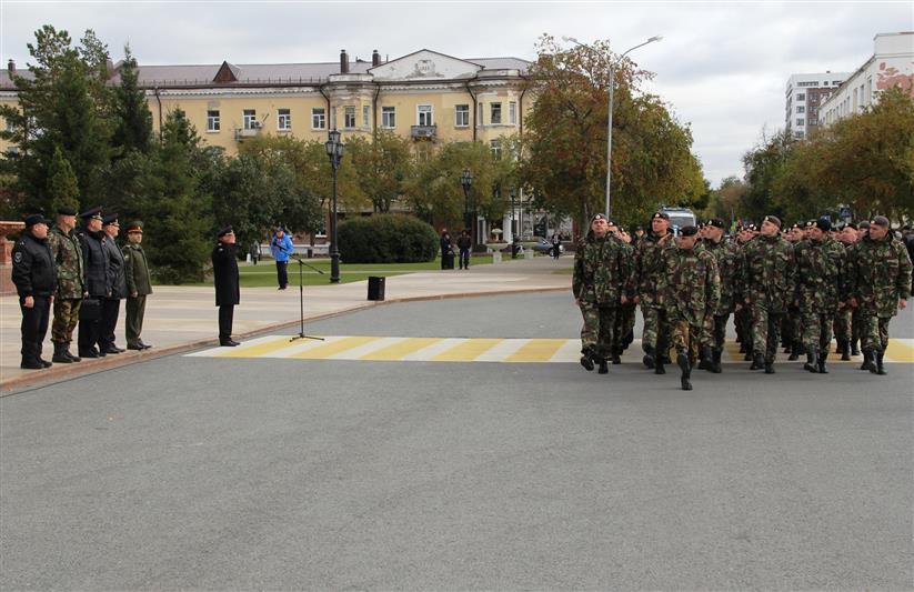 В Тюмени состоялся гарнизонный развод подразделений Росгвардии перед заступлением на службу по охране правопорядка