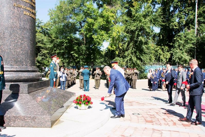 Командующий Восточным округом Росгвардии принял участие в памятных мероприятиях, посвященных окончанию Второй мировой войны