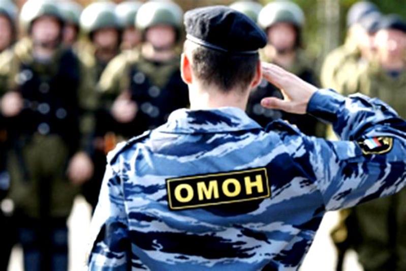 Сотрудники Управления Росгвардии по Астраханской области участвуют в обеспечении общественного порядка в единый день голосования