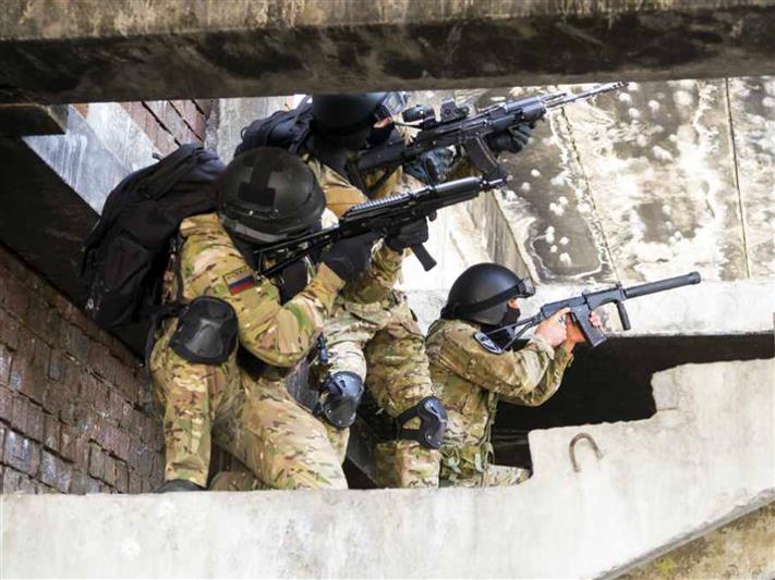 При силовой поддержке сотрудников иркутского ОМОНа на транспорте задержан наркодилер