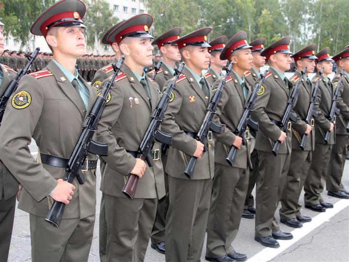Более 300 первокурсников Новосибирского военного института имени генерала армии И.К. Яковлева приняли присягу 