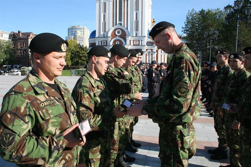 В Хабаровске состоялся общегородской строевой смотр сотрудников, заступающих на службу по охране общественного порядка