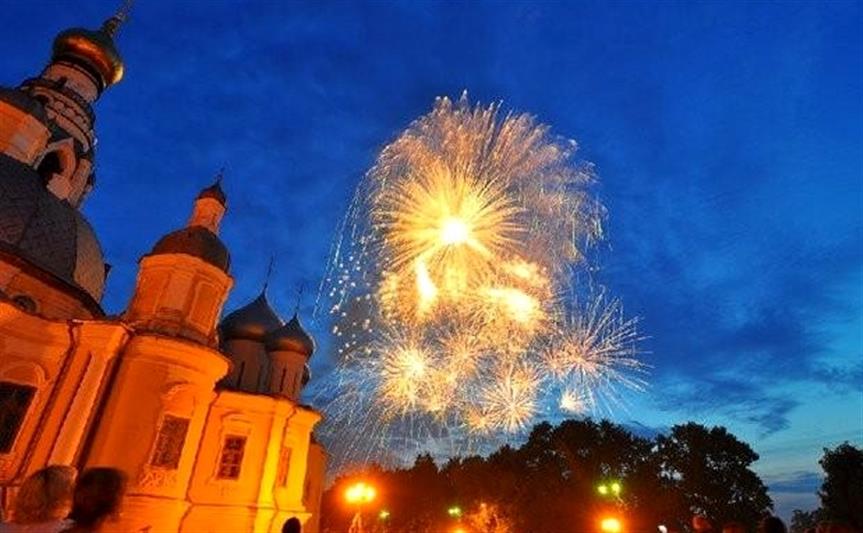 В Астрахани военнослужащие и сотрудники Росгвардии во взаимодействии с полицией обеспечили безопасность граждан во время празднования Дня города