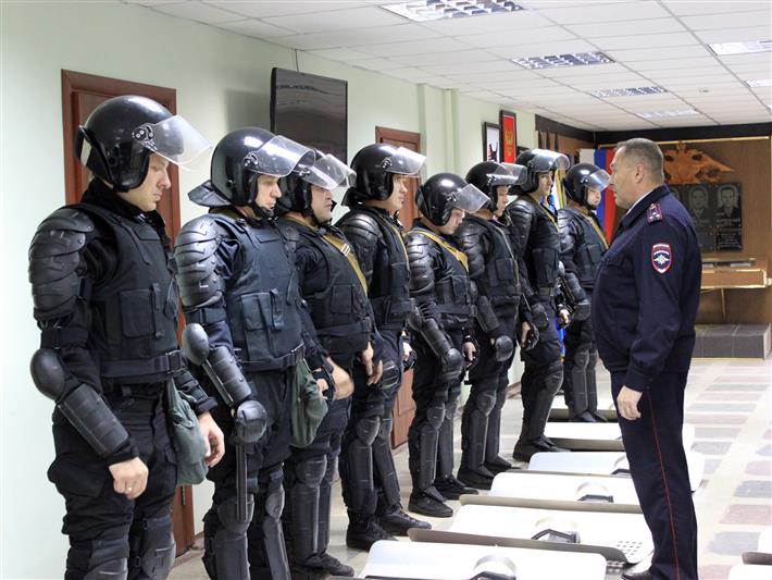 В Управлении Росгвардии по Иркутской области состоялся смотр готовности личного состава, привлекаемого к охране правопорядка во время проведения выборов