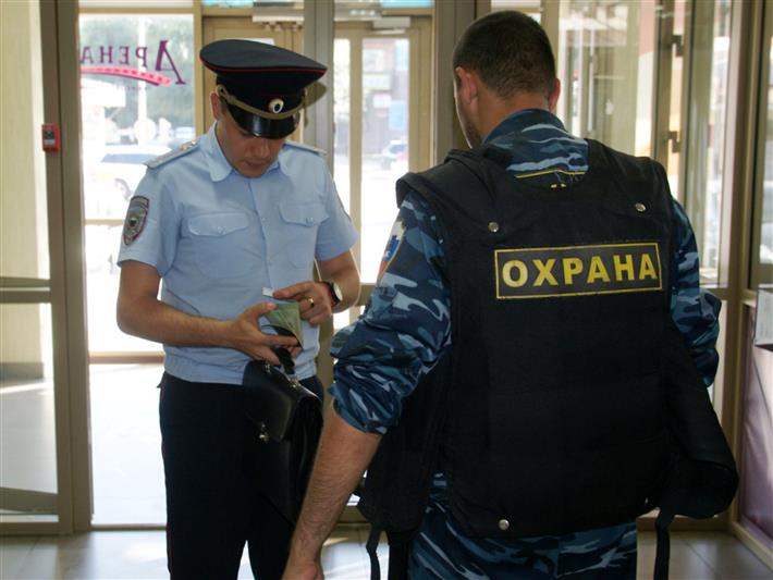 В Хакасии инспекторы Центра лицензионно-разрешительной работы Росгвардии проверили работу частных охранников