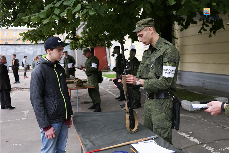 В воинской части Северо-Западного округа Росгвардии прошел слет допризывной молодежи Санкт-Петербурга