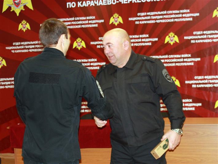 В Карачаево-Черкесской Республике состоялось чествование сотрудников территориального органа Росгвардии, отличившихся при выполнении служебных задач