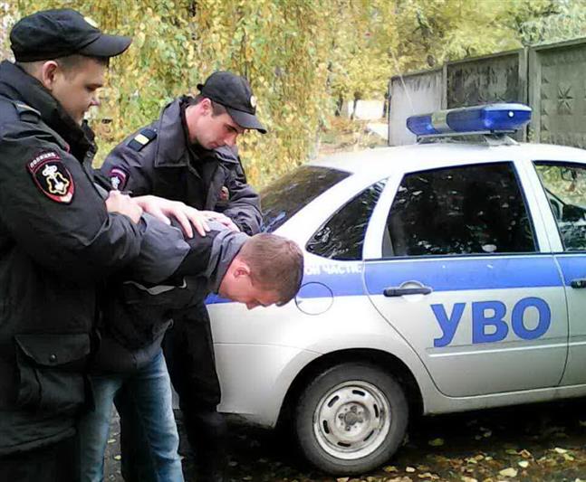 В Ульяновске сотрудники Росгвардии задержали мужчину с наркотиками