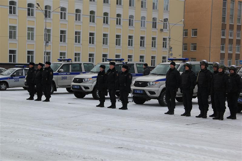 В столице Коми прошел общегарнизонный развод нарядов подразделений территориального органа Росгвардии