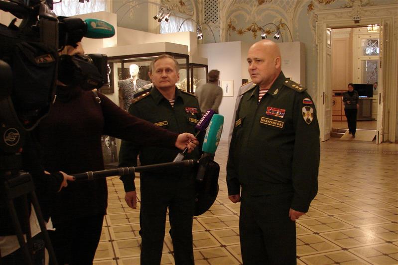 Командующий Северо-Западным округом Росгвардии поздравил сотрудников вневедомственной охраны с 65-й годовщиной со дня образования службы