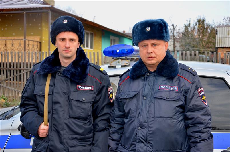 В Пензе сотрудники Росгвардии и МЧС спасли людей на пожаре 