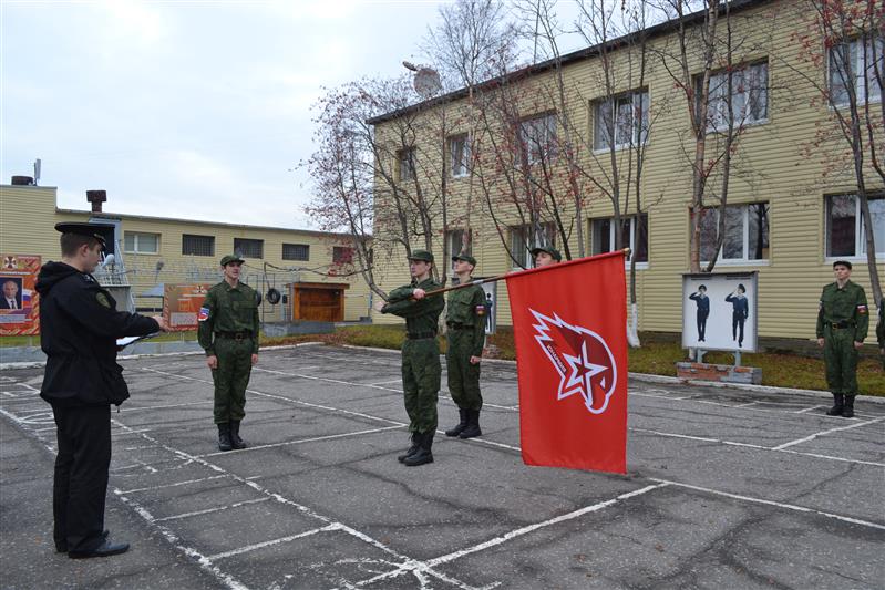 В воинской части Северо-Западного округа Росгвардии состоялись областные соревнования «Зарница», посвященные 80-летию Мурманской области
