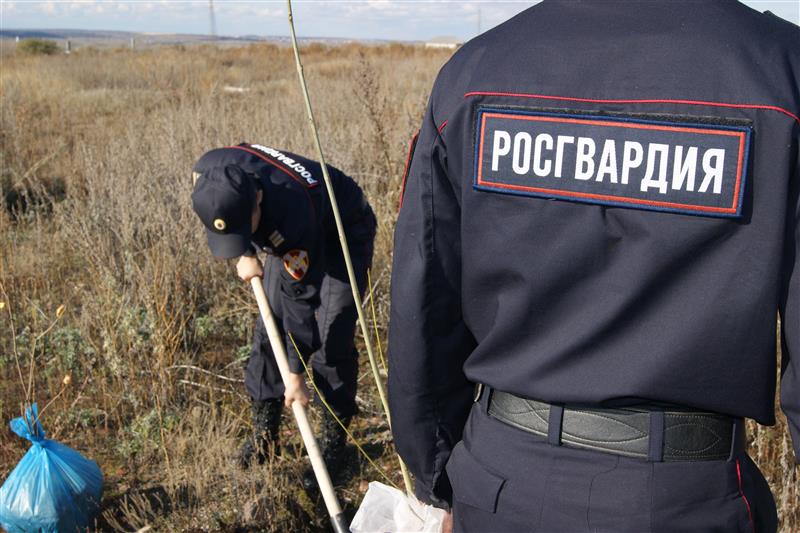В Оренбургской области бойцы Росгвардии приняли участие в экологической акции 