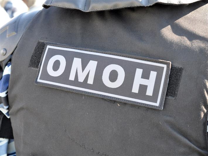 Сотрудники забайкальского ОМОНа на транспорте предотвратили беспорядки в поезде дальнего следования