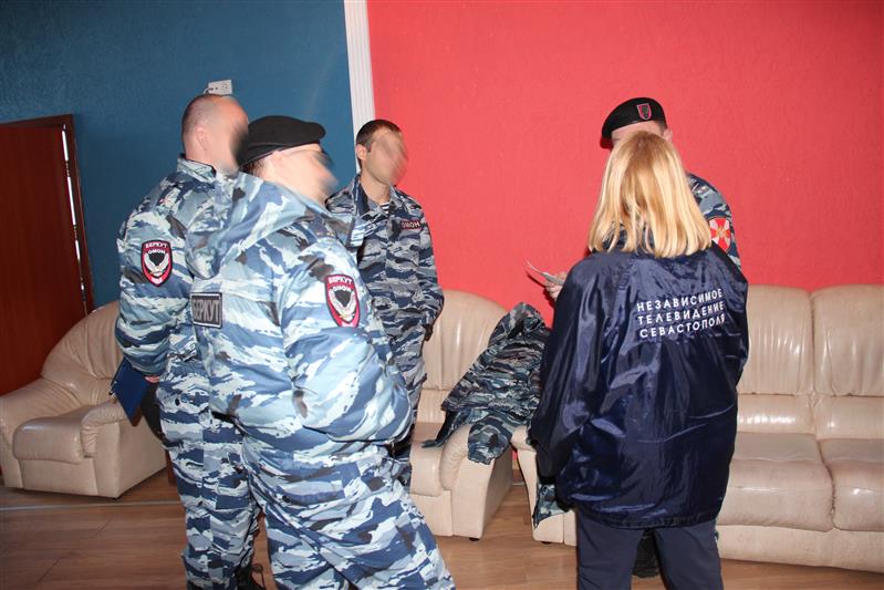 Сотрудники «Беркута» поблагодарили журналистов телеканала «Независимое телевидение Севастополя» за документальный фильм об отряде