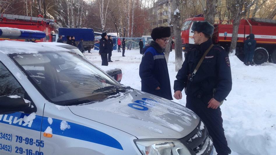 В Тюмени сотрудники Росгвардии обеспечили охрану общественного порядка при ликвидации пожара