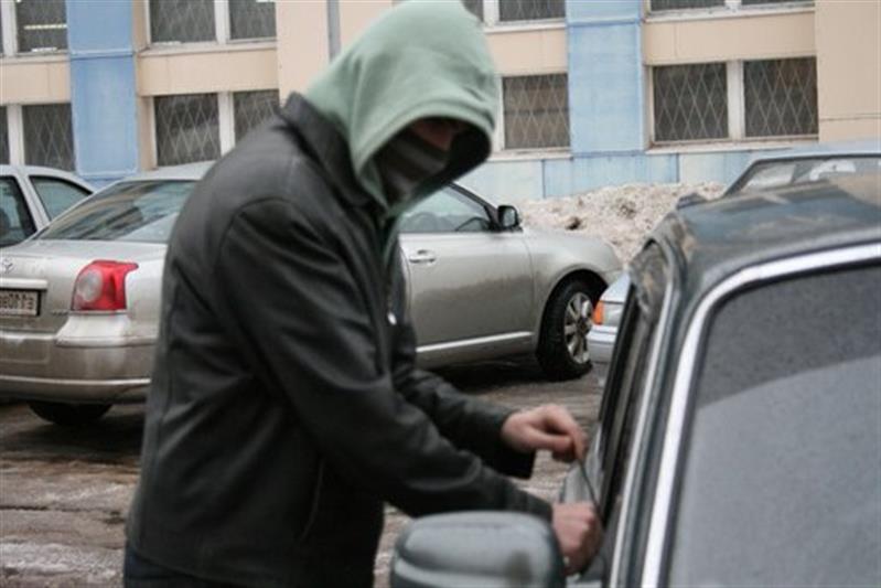 Сотрудники Управления Росгвардии по Волгоградской области задержали подозреваемых в угоне автомобиля