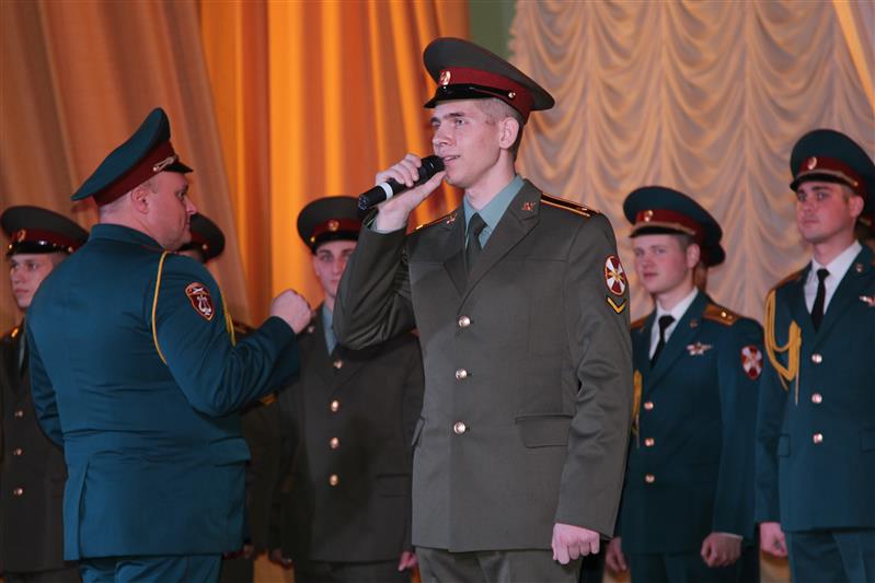 Военнослужащие Санкт-Петербургского военного института Росгвардии отметили 73-летие учебного заведения 