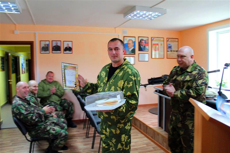 Сотрудники ОМОНа Отдела Росгвардии по Сахалинской области отметили профессиональный праздник соревнованиями по служебному биатлону