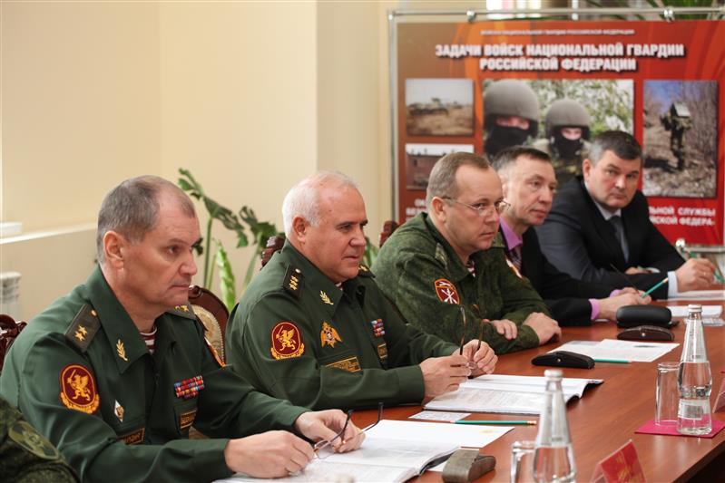 Китайская делегация знакомится с вооружением и военной техникой Росгвардии в Сочи