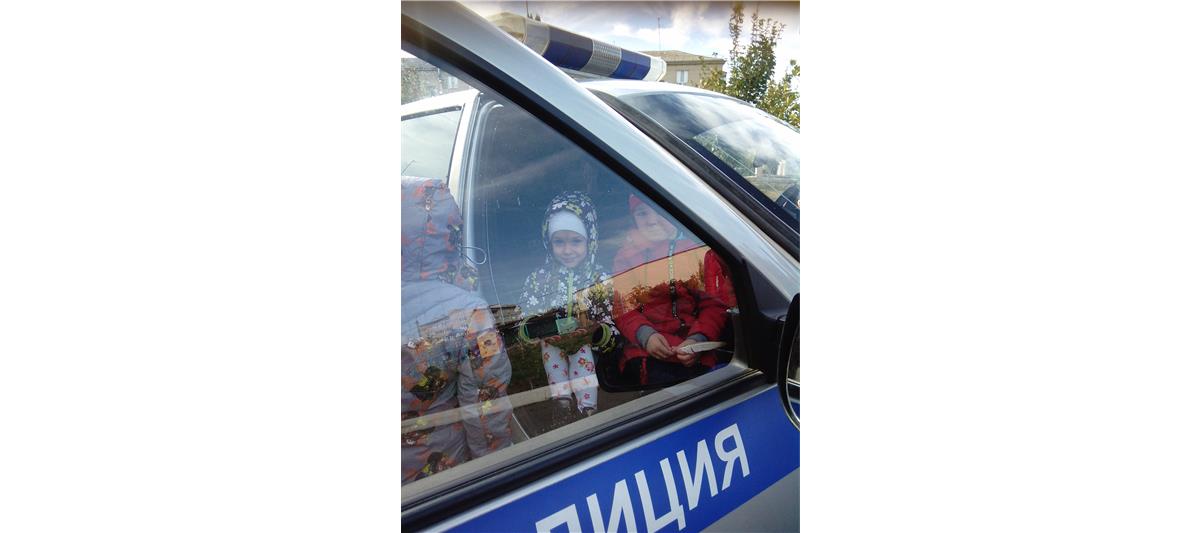 В Волгоградской области сотрудники Росгвардии провели тематическое занятие для воспитанников детского сада