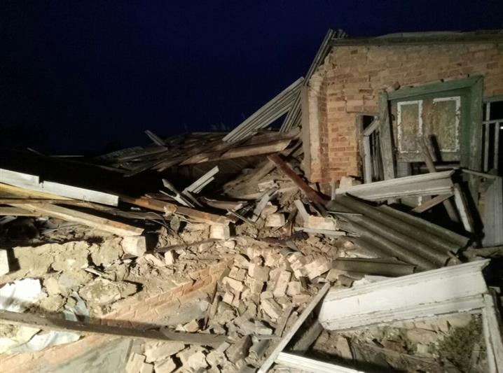 В Ростовской области саперы ОМОНа Росгвардии обследовали место взрыва в заброшенном доме