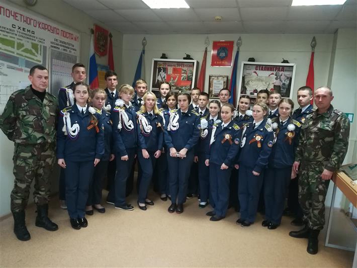 Бойцы орловского ОМОНа провели военно-патриотическое мероприятие для участников юнармейского движения