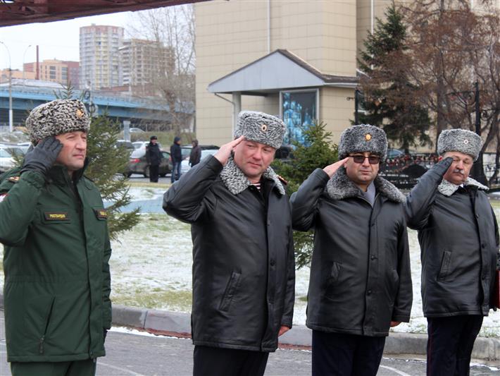 В Новосибирске прошел инструктаж нарядов вневедомственной охраны Росгвардии, посвященный 65-летию со дня образования службы