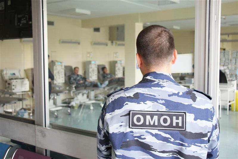В Москве сотрудники Росгвардии приняли участие в акции добровольной сдачи крови