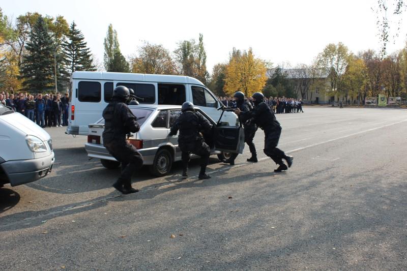 В Адыгее сотрудники Росгвардии приняли участие в республиканском Дне призывника