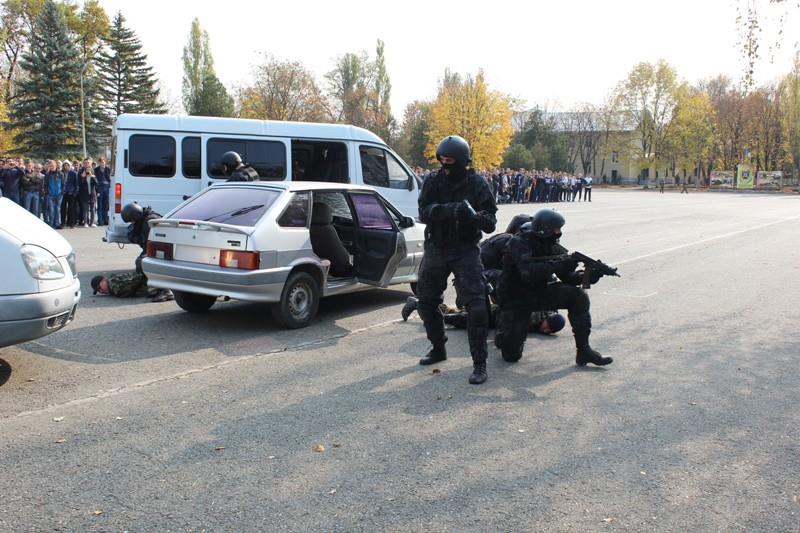 В Адыгее сотрудники Росгвардии приняли участие в республиканском Дне призывника