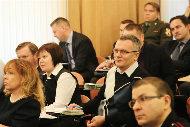ВОПРОСЫ СОВЕРШЕНСТВОВАНИЯ МЕХАНИЗМА УЧЕТА ОРУЖИЯ И КОНТРОЛЯ ЗА ЕГО ОБОРОТОМ НА ТЕРРИТОРИИ РОССИЙСКОЙ ФЕДЕРАЦИИ 