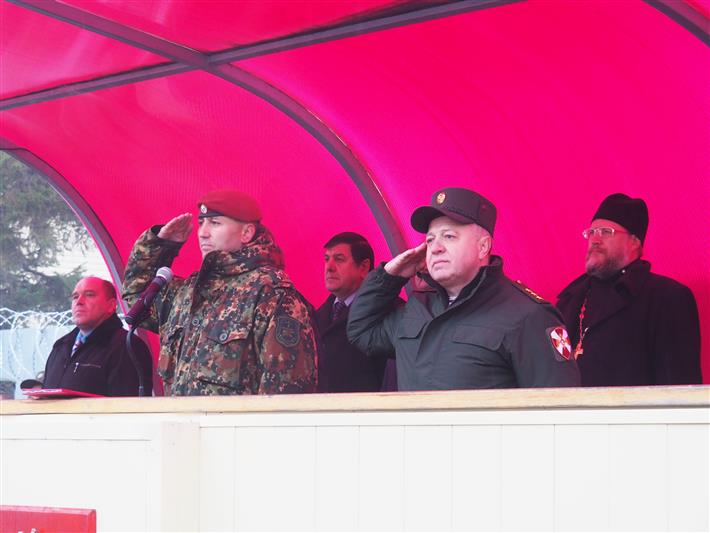 Командующий  Сибирским округом Росгвардии встретил  военнослужащих отряда специального назначения «Ермак», вернувшихся из служебной командировки 