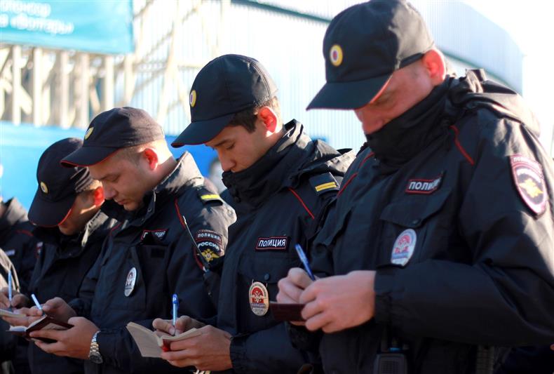 Сотрудники Управления Росгвардии по Астраханской области приняли участие в гарнизонном разводе правоохранителей 