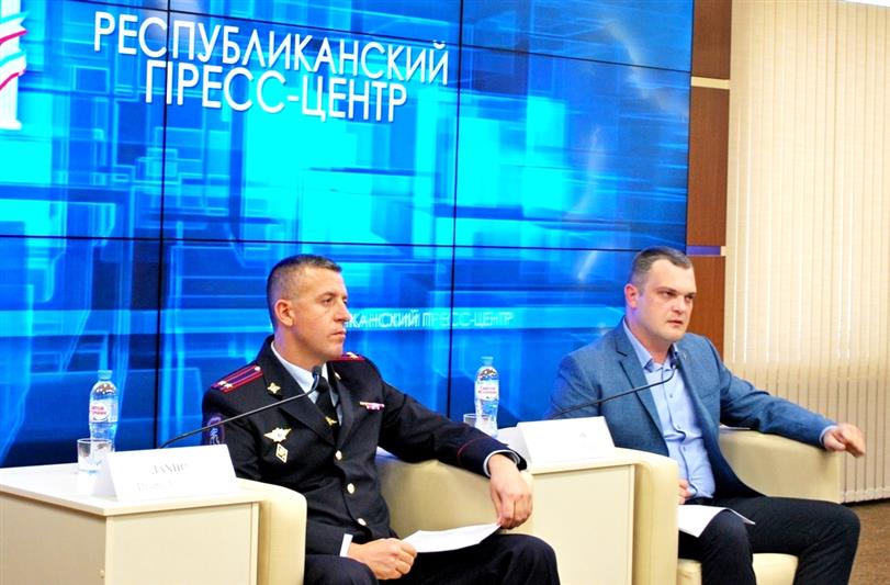 Сотрудник Управления Росгвардии по Республике Крым рассказал журналистам о самом надежном методе предупреждения квартирных краж