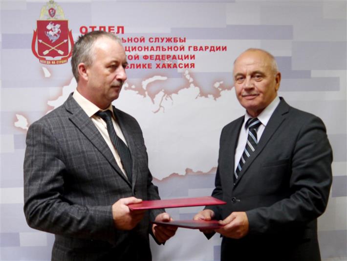 Руководитель территориального органа Росгвардии и Уполномоченный по правам человека в Республике Хакасия подписали соглашение о сотрудничестве