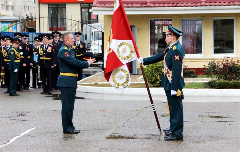 В Краснодаре состоялась церемония прощания с боевым знаменем отдельной бригады оперативного назначения Северо-Кавказского округа Росгвардии