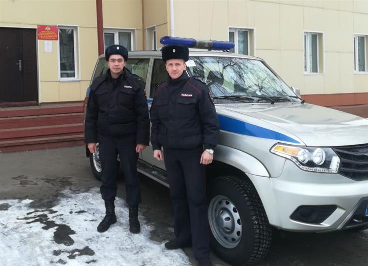 В Хабаровском крае сотрудники Росгвардии спасли пенсионерку из горящего дома