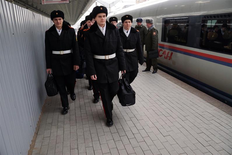 Воспитанники Московского президентского кадетского училища имени М.А. Шолохова посетили Санкт-Петербургский военный институт Росгвардии