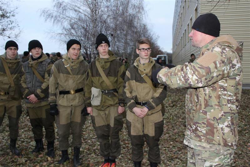 В Самаре сотрудники ОМОНа Росгвардии  провели военно-патриотическое мероприятие для городской молодежи