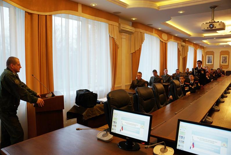 Воспитанники Московского президентского кадетского училища имени М.А. Шолохова посетили Санкт-Петербургский военный институт Росгвардии