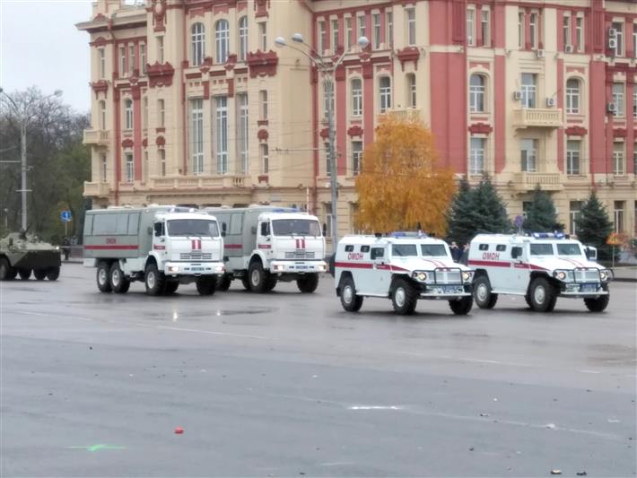 В Ростове-на-Дону сотрудники Управления Росгвардии приняли участие в параде, посвященном Дню органов внутренних дел России