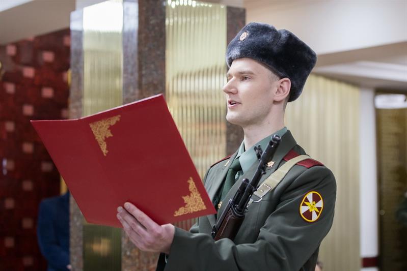 В Центральном музее Росгвардии состоялся торжественный ритуал приведения к военной присяге первых военнослужащих научной роты