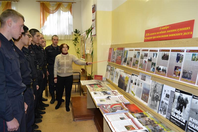 Военнослужащие Росгвардии провели в подшефной школе города Владивостока Урок мужества