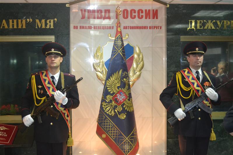 Сотрудники Отдела Росгвардии по Ямало-Ненецкому автономному округу почтили память сотрудников, погибших при исполнении служебных обязанностей