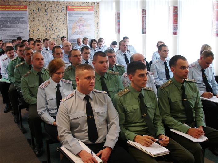 В Югре состоялась встреча военнослужащих и сотрудников Росгвардии с представителем Ханты-Мансийской епархии Русской православной церкви