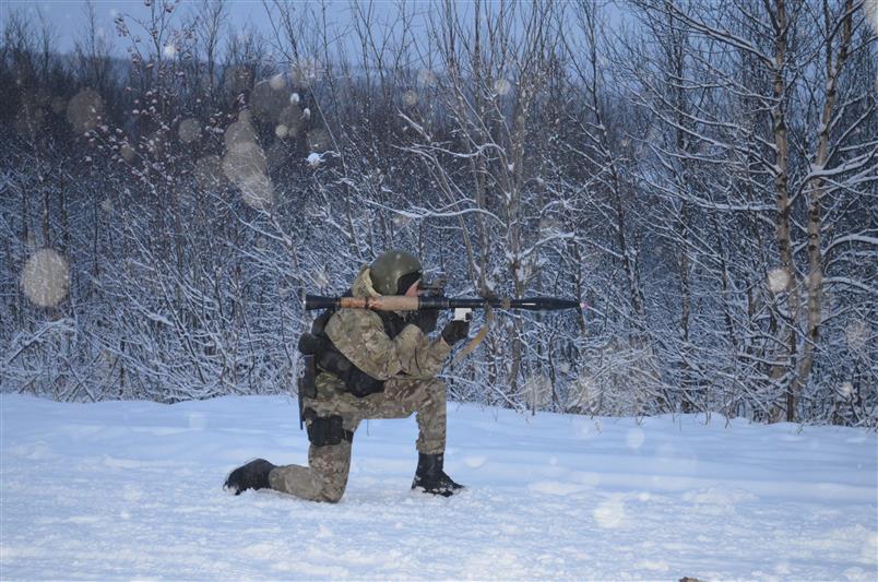 Бойцы мурманского ОМОНа Росгвардии завершили полевой выход