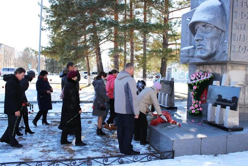 Военнослужащие Восточного  округа Росгвардии приняли участие в открытии реконструированного обелиска памяти воинов, погибших во время Великой Отечественной войны