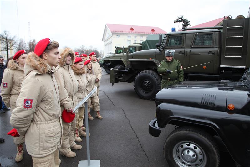 15 ноября в рамках всероссийского Дня призывника воинские части войск национальной гвардии Российской Федерации открыли свои двери для будущих защитников Отечества (видео)